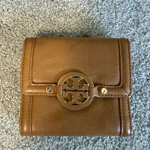Tory Burch Brown Leather Wallet